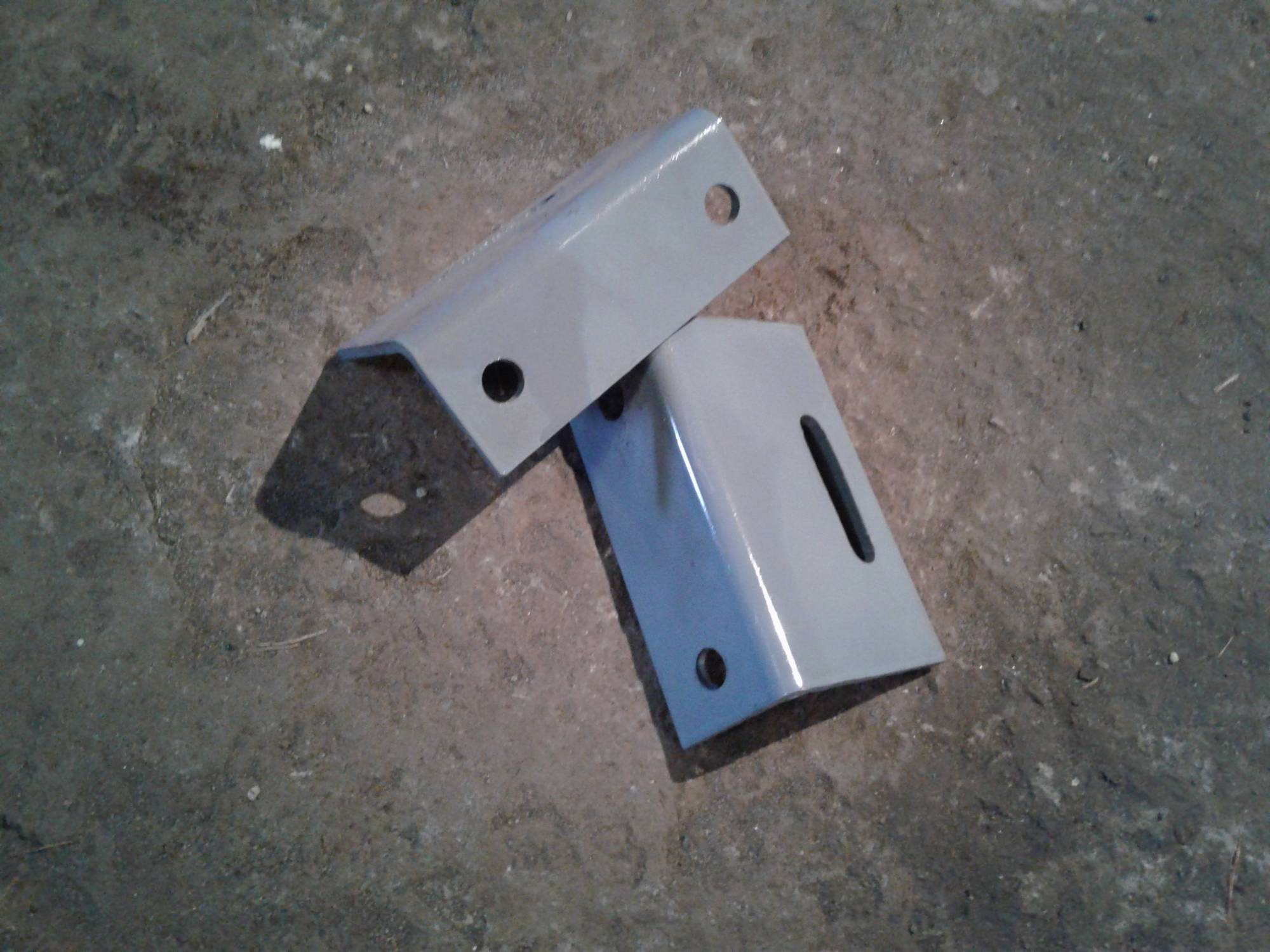 Linear-alignment-Brackets