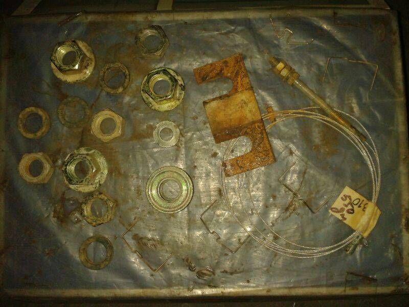 Door-weight-fitting-with-bolts